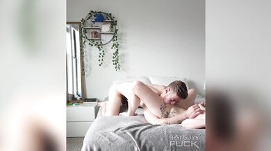 Homemade fucking with redhead Rae Monet