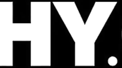 Drsná dvojitá penetrácia, ktorú si Haley Spades a Parker Ambrose užívajú naplno